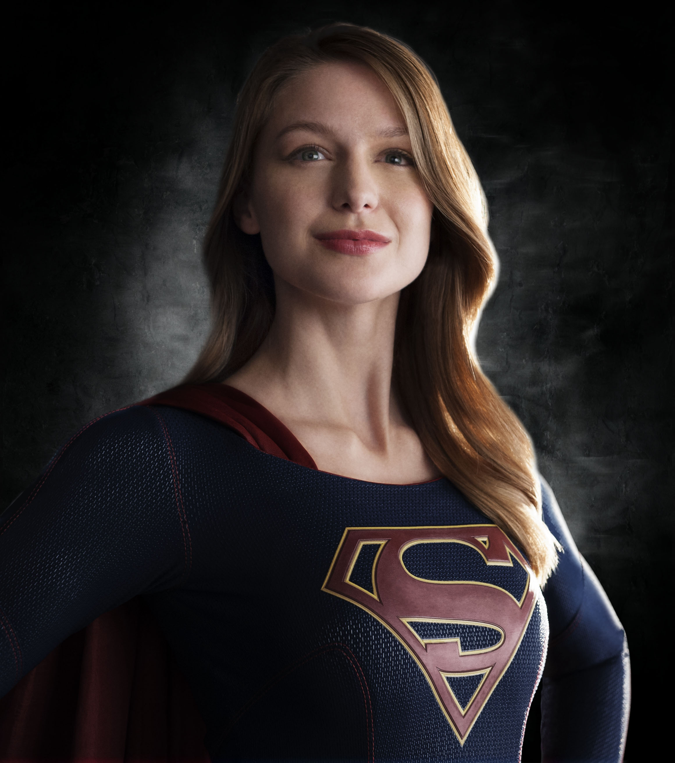 Supergirl : le costume dévoilé